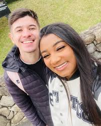 Larissa David（@larilimasz__）的照片· 2025年5月18日