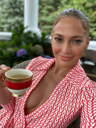 Jul 23, 2021 · ben affleck and jennifer lopez are instagram official, thanks to leah remini. Jennifer Lopez In Valentino Wrap Dress Instagram August 16 2020 Fashionsizzle
