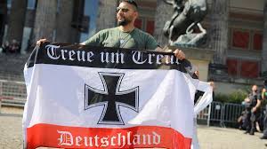 Es kämen auch neue verdachtsfälle durch aktuelle äußerungen im internet hinzu, sagte eine sprecherin der berliner staatsanwaltschaft am donnerstag auf anfrage. Kampf Gegen Hasskampagnen Ermittlung Gegen Attila Hildmann Eingeleitet Zdfheute