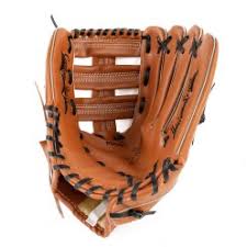 An observer of one game would find the other very similar, but there are several important rule differences. Softball Baseball Ausrustung Bestellen Sport Thieme