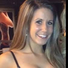 Sarah Vandervort's Instagram, Twitter & Facebook