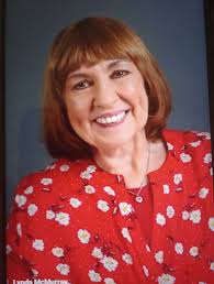 So very sorry to hear of the passing of Lynda McMurray, a true artist,  fabulous singer, great professional. RIP 💙🎤🎹