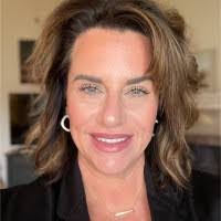 Anne Baugh's Instagram, Twitter & Facebook