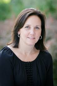 Sarah Steinhauer's Instagram, Twitter & Facebook