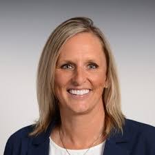 Danielle Putt's Instagram, Twitter & Facebook