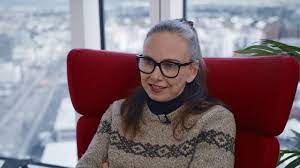 In scandinavian legendary tradition yrsa is the illegitimate daughter of helgi whom helgi later unwittingly married and on whom he. Bransasogur Yrsa Sigurdardottir Youtube