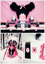 Minnie mouse wall simple birthday decoration at home. Minnie Mouse 1st Birthday The Cake Blog