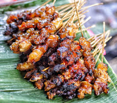 Resep angeun lada khas banten, sayur jeroan pedas buat cuaca dingin. Sate Kere Bu Dibyo Kuliner Di Pasar Beringharjo Yang Kepulan Asapnya Bikin Ngiler