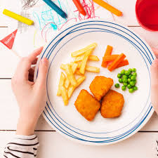 Elle propose des repas aux élèves et au personnel qui travaillent à plein temps pour leur permettre de s'alimenter tout au long de la journée. Cantine Scolaire Tout Sur La Cantine Et Les Repas De Nos Enfants