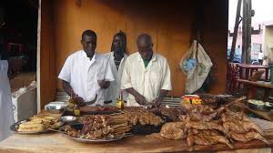 Une Petite Recette De Bœuf Pour Vos Grillades Estivales Le Soya Est Tres Populaire Au Cameroun Ma Recettes De Cuisine Recettes De Cuisine Africaine Recette