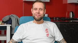 Z serialu tvp barwy szczęścia. Gogglebox Big Boy Oglosil Smierc Siebie Sprzed Lat Schudl Ponad 150 Kg Plejada Pl