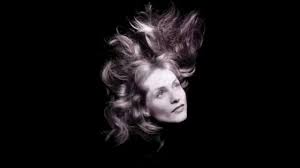 Lolita, devenue actrice et réalisatrice, en 1983, lorenzo en 1988 et enfin angelo le petit dernier en 1997. Isabelle Huppert 15 Fakten Uber Die Franzosische Schauspielerin Stern De