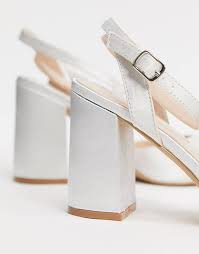 Sandalo in raso 80mm manfrellotti135€. Ø¬ÙˆØ¯Ø© Ø§Ø³ØªÙ…Ø± Ø­Ø§Ø³ÙŠ Scarpe Sposa Con Tacco Largo Cornwalldirectories Com