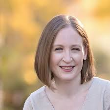 Coleen Hill's Instagram, Twitter & Facebook