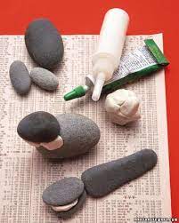 Ideas For Gluing Rocks For Decorating I Like The Idea Of Using The Putty To Balance While Glue Dries Glue Rocks Rock Crafts Rock And Pebbles Martha Crafts