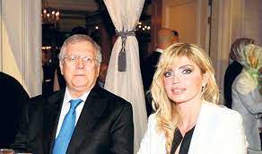 İşte gonca çelikkıran'ın istediği nafaka bedeli. Aziz Yildirim Esi Gonca Celikkiran Dan Bosaniyor Mu Foto Haber Finansgundem Com