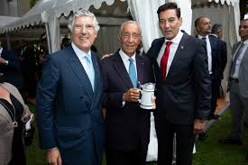 Marcelo nuno duarte rebelo de sousa antónio jorge duarte rebelo de sousa (b. Marcelo Rebelo De Sousa In Deutschland Die Schonsten Bilder Algarve Fur Entdecker