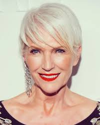 Short bob hairstyles for the modern woman en 2020 | coiffure. Coiffure 2020 Coupe Courte Effilee Femme 50 Ans 15 Coupes Courtes Qui Rajeunissent Apres 50 Ans Femme Actuelle Le Mag Enregistrer Pour En Savoir Plus Gaet Tass