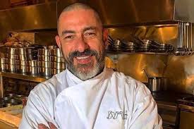 Procurada pelo estrelando, a assessoria de imprensa da band informou sobre o estado de saúde do jurado. Chef Henrique Fogaca Gera Polemica Ao Mostrar Prato Inusitado Com Cannabis Wscom