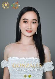 Cindy Estrella's Instagram, Twitter & Facebook