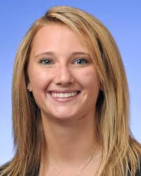 Nuvia Lemus-Diaz (left), a UMKC School of Dentistry student and member of  the DDS Class of 2020, and Dr. Jodie Jennings (right), a 2018 DDS graduate  of the school, have received KIND