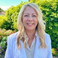 Linda Vlasak's Instagram, Twitter & Facebook