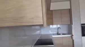 المطبخ بدون مقابض 6 حلول و 85 صورة