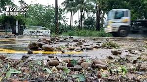 Cnews匯流新聞網記者陳儀潔 韓羽婕 李文成 王聿瀠 羅偉哲 程子奕／台北報導#烟花颱風 #停班課 #陽明山📍完整直播【2021/7/22 台北市防疫因應記者會. Rsqx7dhfntidqm