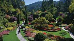 5 Best Tours From Vancouver To Butchart Gardens (+Our Review!) -  Destinationless Travel