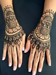 Knowing you look good in an outfit can boost your confidence, but putting it together can seem daunting. First Henna 101 J U Henna Tattoo