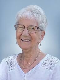 Lacombe Julien, Mme Angèle