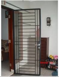 Model 1 ada banyak tujuan untuk memasang teralis di jendela maupun pintu. Pengertian Teralis Pintu