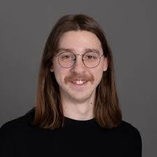 Amy Bilodeau's Instagram, Twitter & Facebook