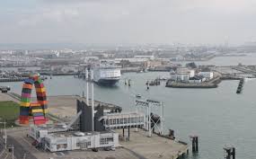 Coup de couteau dans le. Apres Les Blocages Six Millions D Euros Pour Relancer Le Port Du Havre Du Jamais Vu 76actu