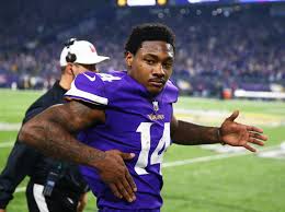 Stefon diggs totals 10 receptions against san francisco. My Pops Left Me A Message How The Loss Of His Father Drove Stefon Diggs Zone Coverage