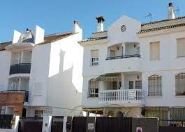 *** spain real estate, andalucia real estate, seville real estate: Properties Seville Townhouse Real Estate Property Nuevo Portil Spain 195 000 Euros 5 Bedrooms