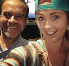 I know @everyone will support my daughter😥💗🙏