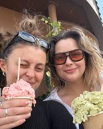 Meg Cox (@megscox) • Instagram photos and videos