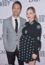 Amanda seyfried says her husband was super jealous of her ex dominic cooper on 'mamma mia 2'. Amanda Seyfried And Thomas Sadoski Welcome Baby Girl Daily Mail Online