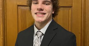 Naperville C.C. caddie Chris Goff receives Evans Scholarship