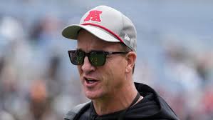 2025 Super Bowl, Eagles vs. Chiefs prediction: FanDuel Kick of Destiny  Peyton vs. Eli Manning picks to make