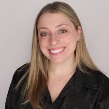 Lauren Mendelson's Instagram, Twitter & Facebook