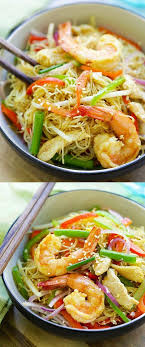 Awesome Singapore Noodles Easy And Singapore Noodles Singapore Rice Noodles Rasa Malaysia In 2020 Asian Dishes Recipes Healthy Recipes