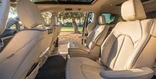 The 2014 dodge grand caravan remains as a leader on the list when a family starts shopping for a minivan, and with good reason. 2019 Chrysler Pacifica Vs 2019 Toyota Sienna Safe Family Vans