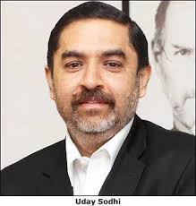 Raftaar raps in Hindi to promote upcoming Hollywood flick 'Passengers'