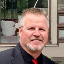 David Castle's Instagram, Twitter & Facebook