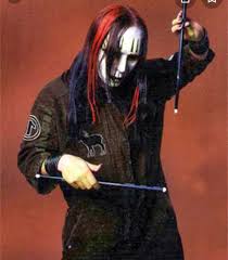 As well as lending his percussion talents to the band, crahan has also sung backing vocals on a number of songs slipknot has both recorded and performed live. Wqh1qdwomz8iem