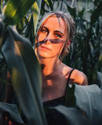 tribute to a cream-filled-doughnut-filled girl