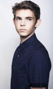 Robbie Is Freaking Gorgeous And You Can T Convince Me Otherwise Robbie Kay Peter Pan Robbie Kay Peter Pan