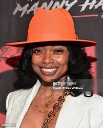 Carrie Phipps's Instagram, Twitter & Facebook